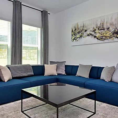 Longterm Rental Communal Pool Bbq & Playgrounds